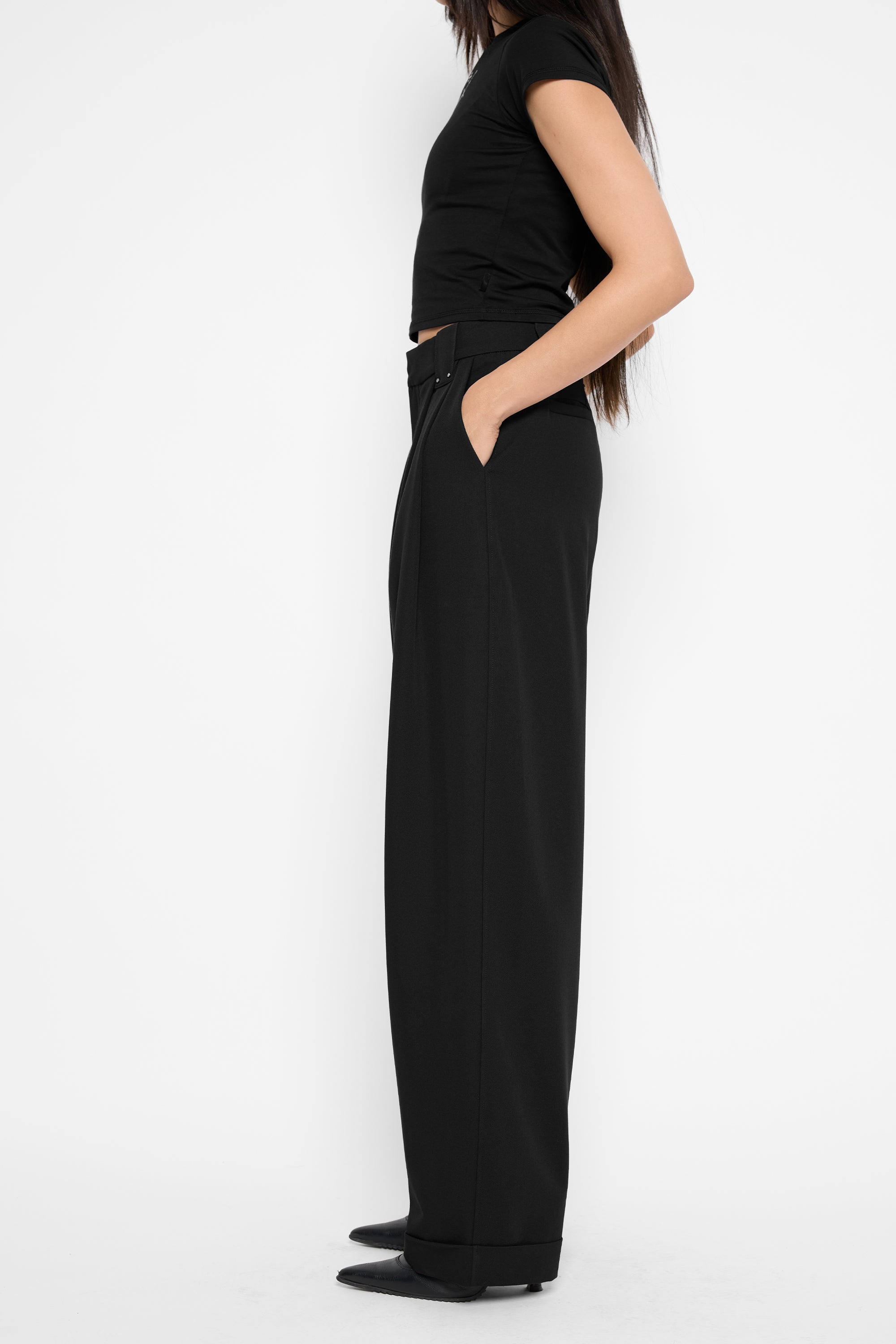 Riley Relaxed Pleated Trouser