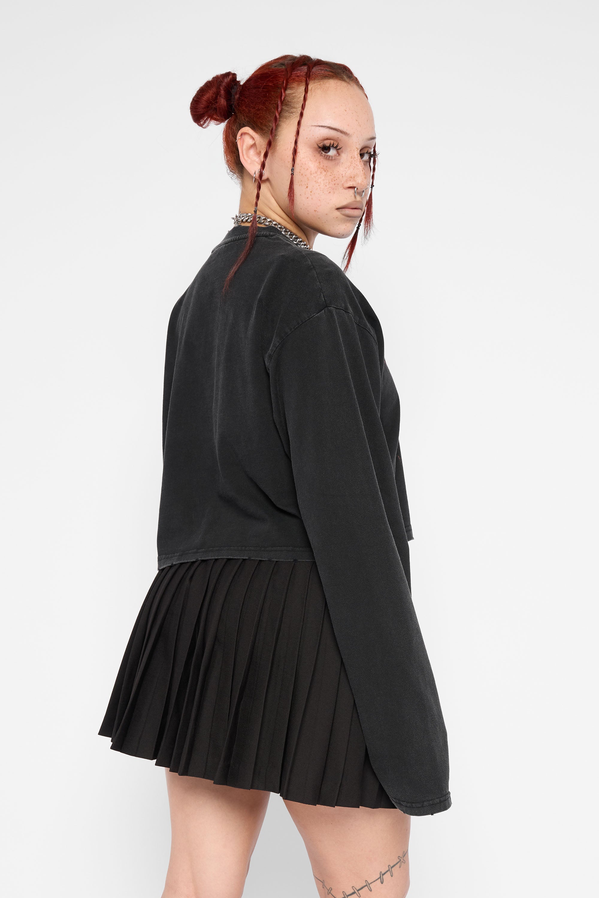 MW DLXXIII Xenolith Cropped Long Sleeve Tee