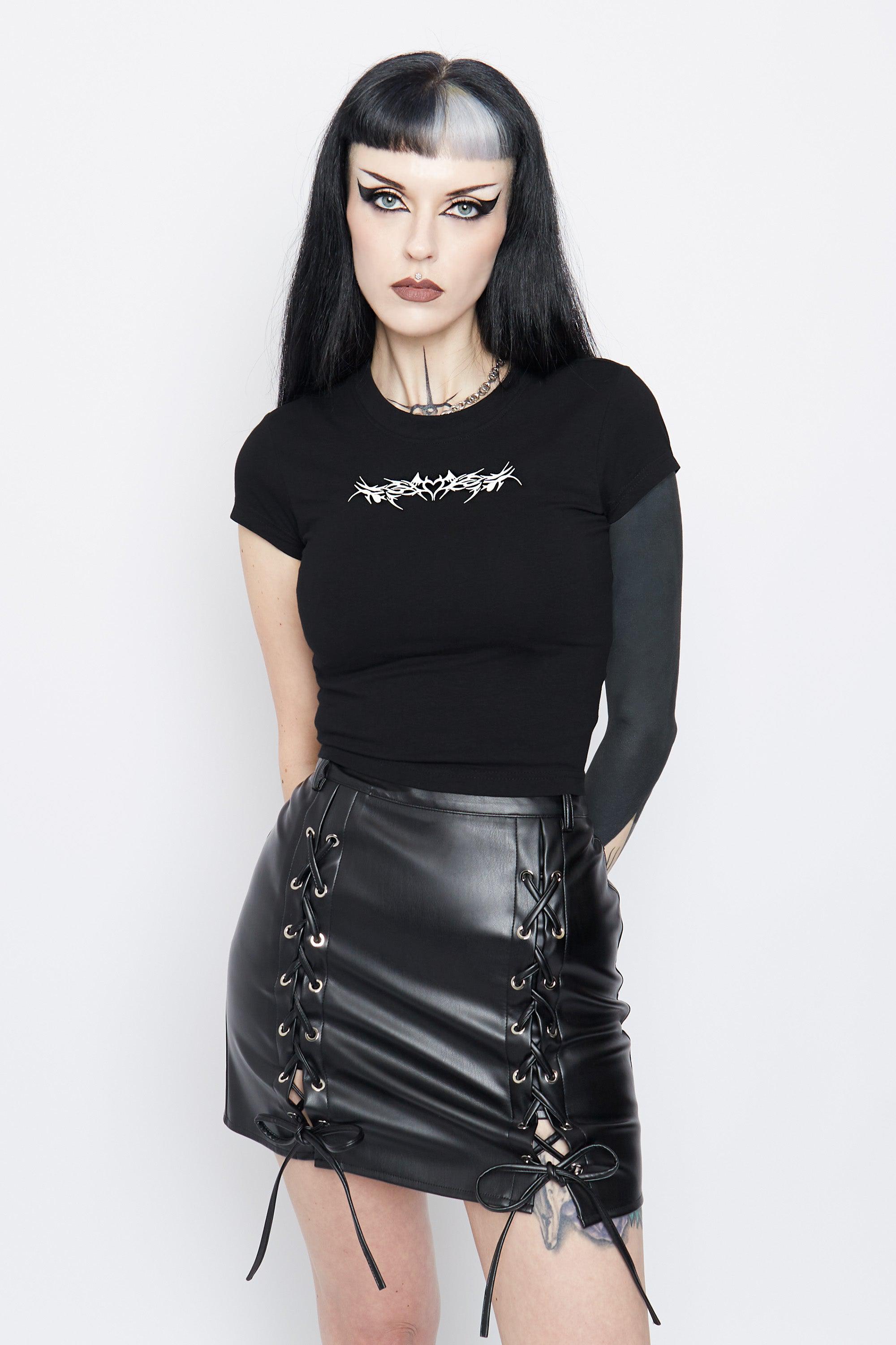 Romy 90s Baby Tee - Mary Wyatt London