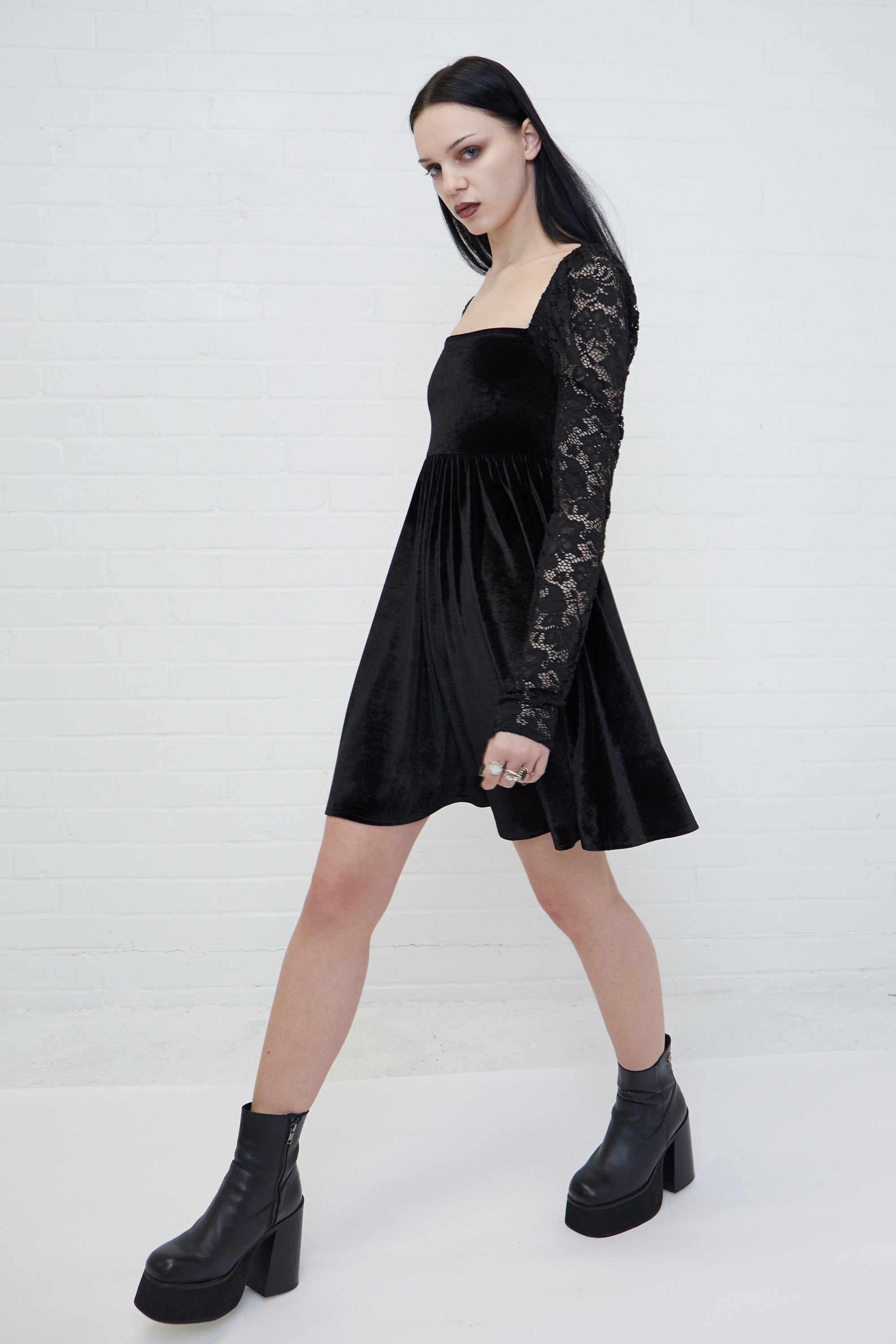 Alice Velvet Dress - Mary Wyatt London