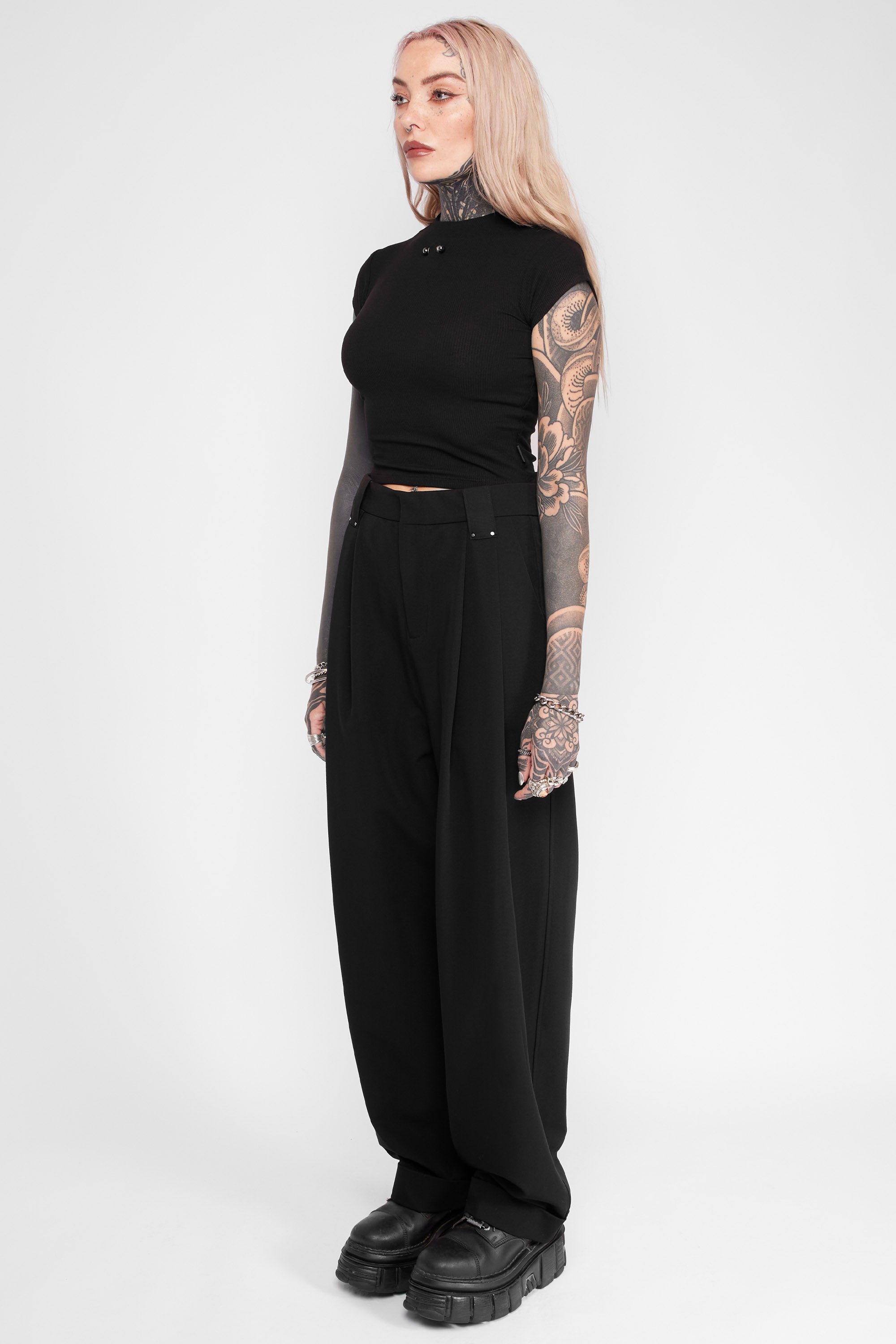 Riley Relaxed Pleated Trouser