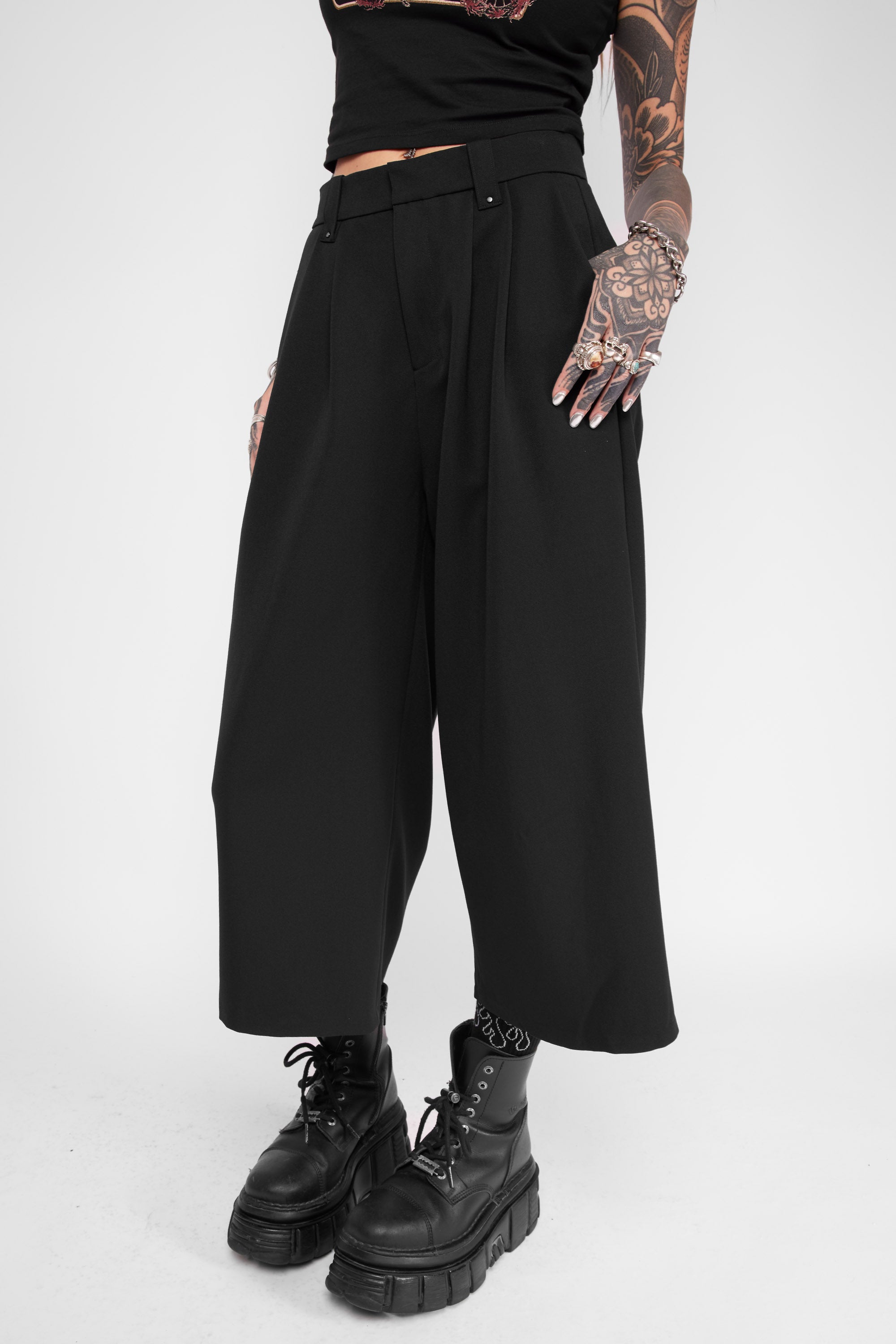 Tegan Cropped Wide Leg Trouser
